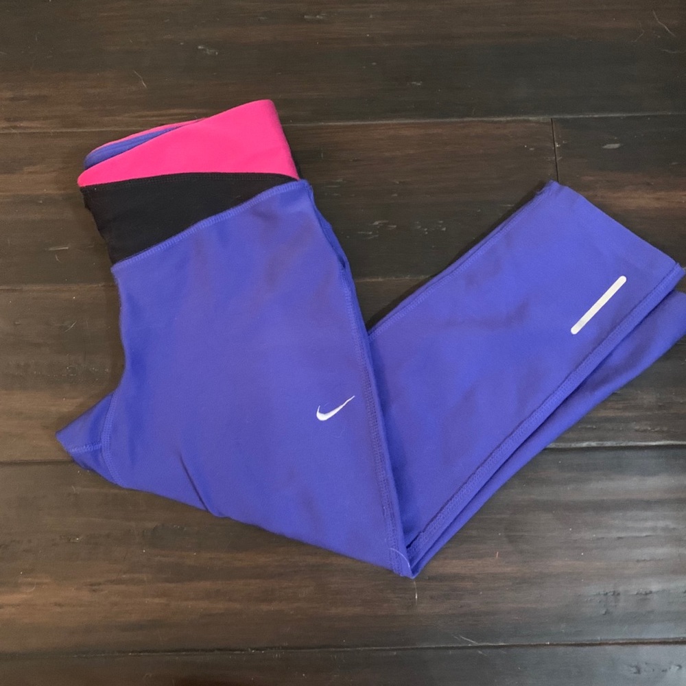 nike cropped leggings